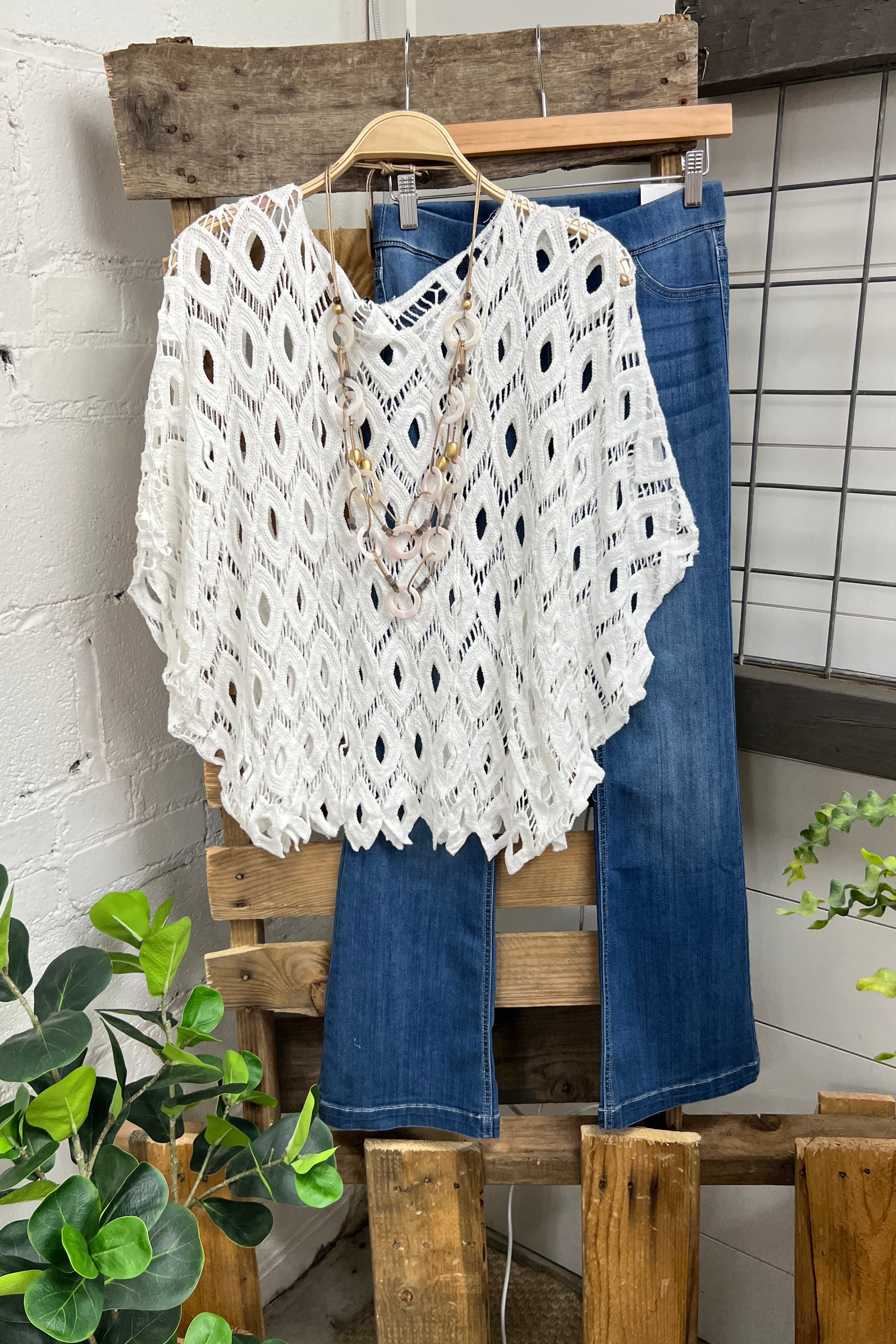 Cheerful Crochet  Paris Fashion White One Size 