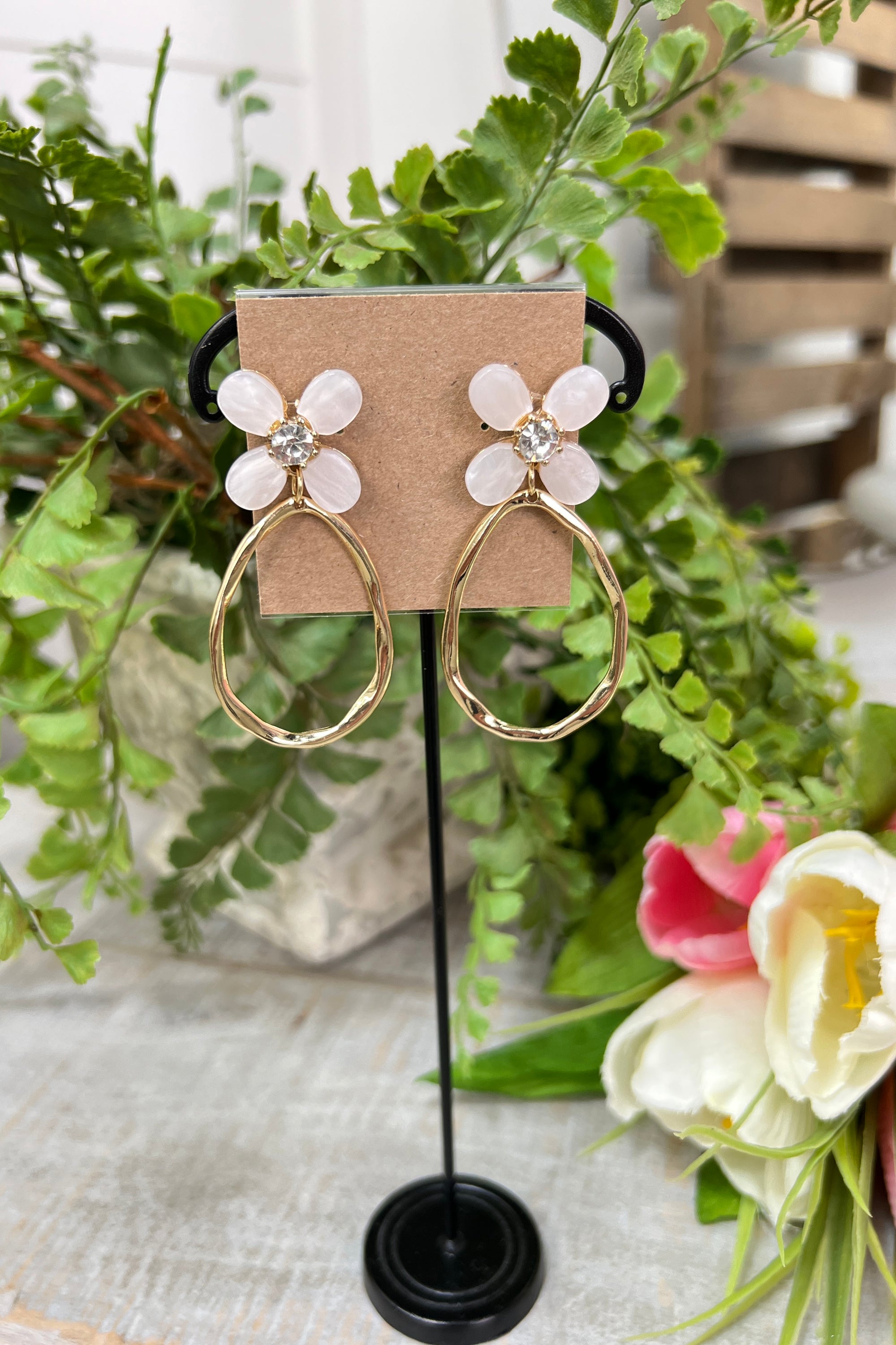 Riley Flower Earrings  Posh = White Flower/Gold Teardrop 