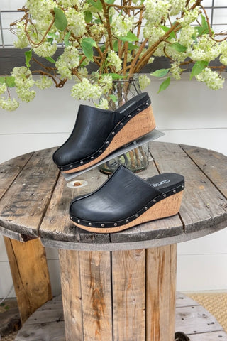 Casual Chic: Pairing Corkys with Denim