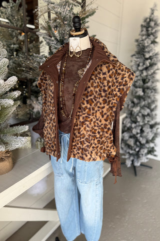 Curiosity Vest Leopard Vest eesome