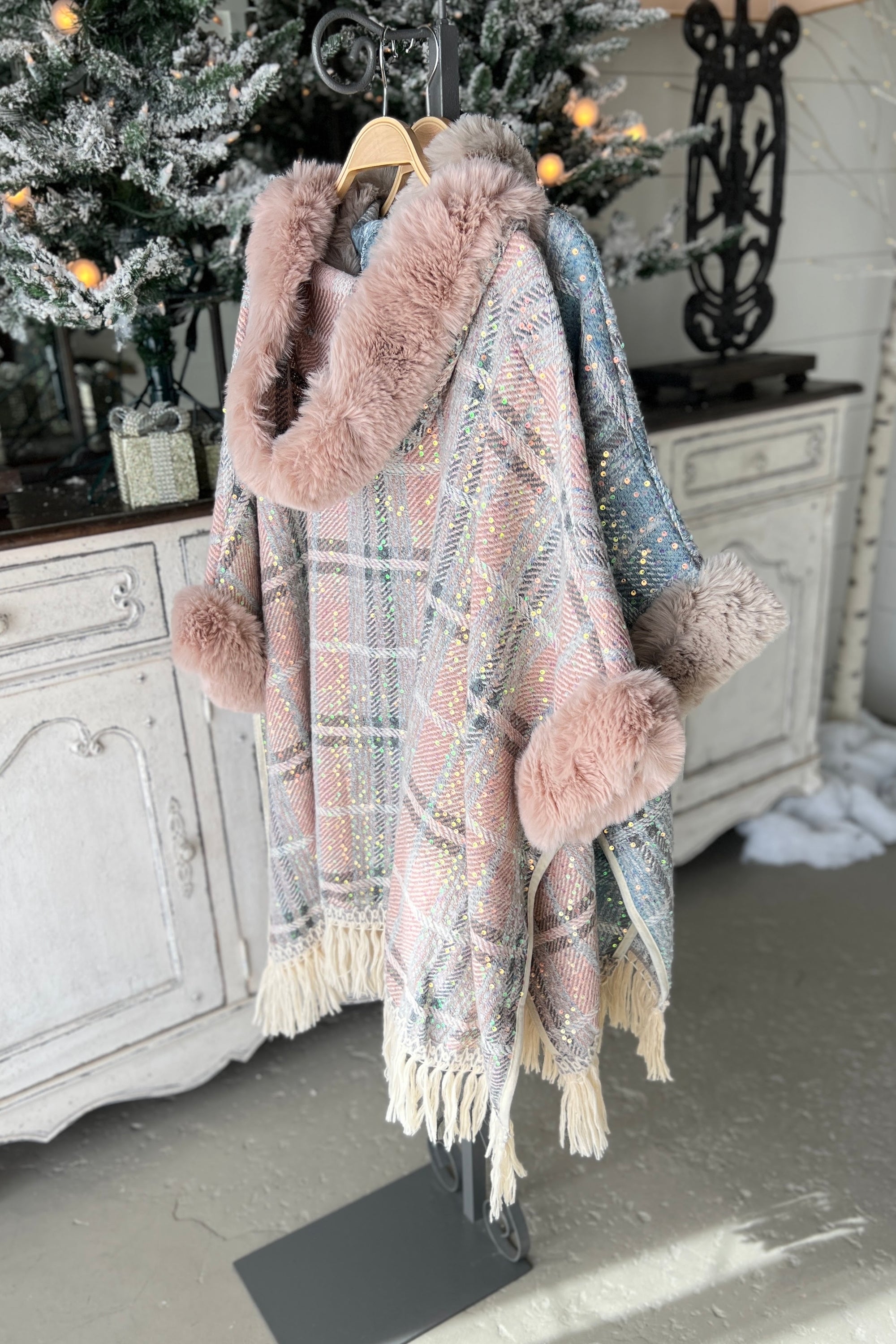 Allie Cape