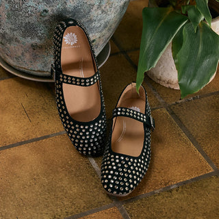 Cantara Flats Black by Yellow Box