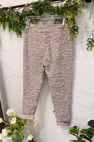 Lovin Leopard Pants Tan