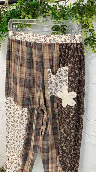 Gretchen Pants Mocha by Easel