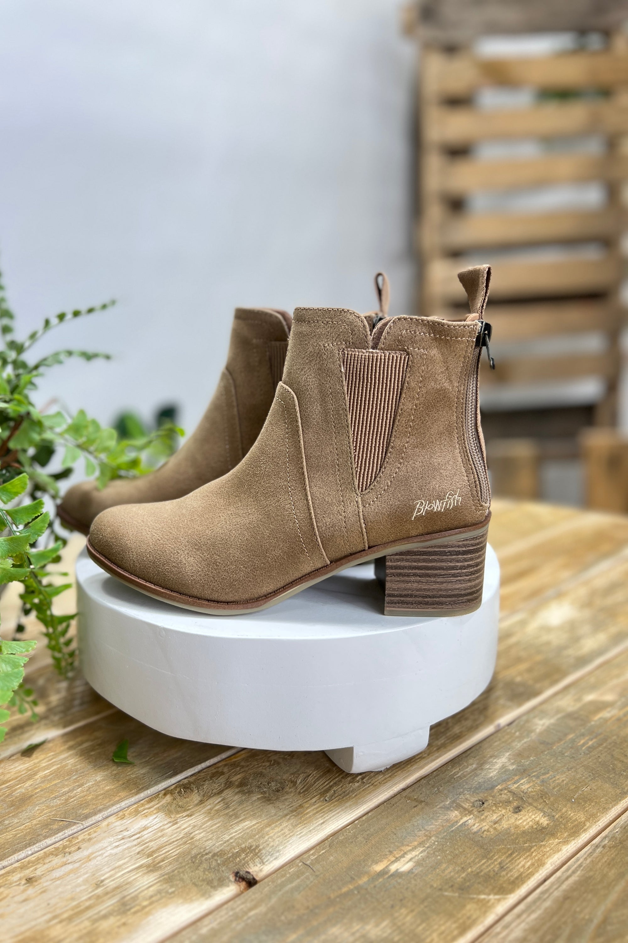 Beam Ankle Boots