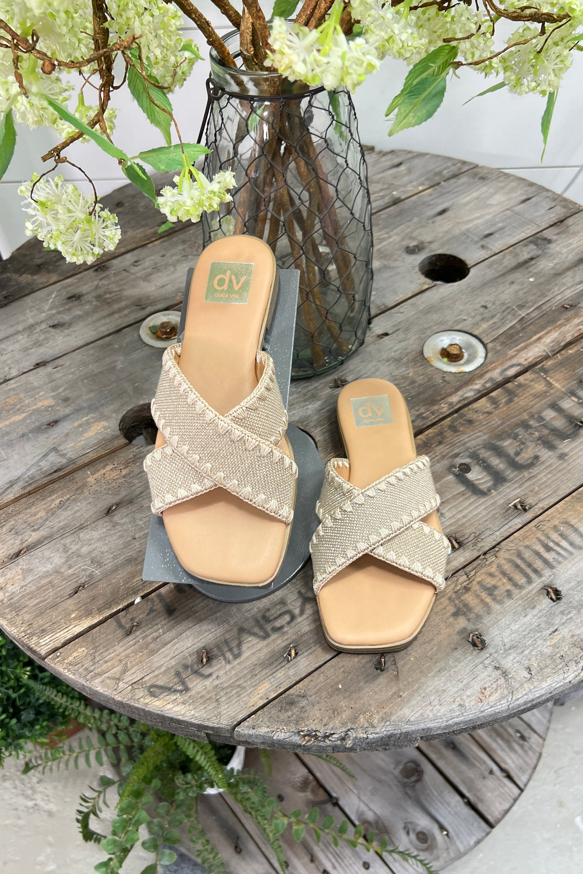 Miguel Sandals  DV By Dolce Vita   