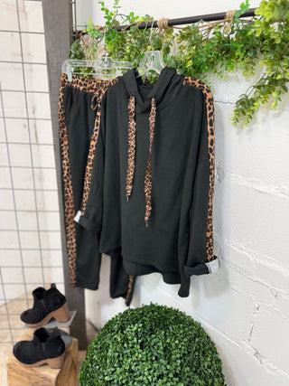 Go Wild Hooded Pullover Black Shirts & Tops Sunflower