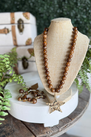 Shining Star Necklace Gold
