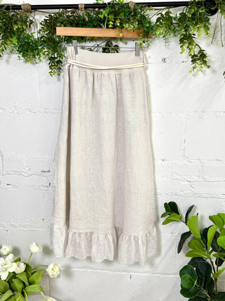 Showstopper Skirt Lt Taupe Skirt Miss Carla