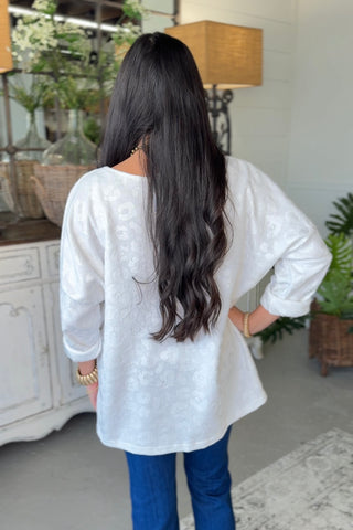 Hidden Image White sweater Oz