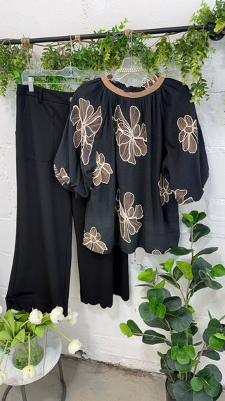 Elmore Top Black by Umgee