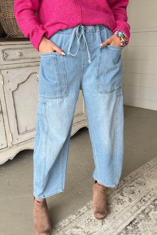 Baggy Girl Jeans by Eesome Jeans eesome