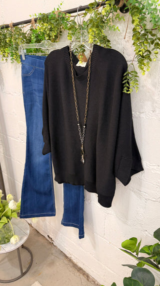 Benning Sweater Black by Umgee