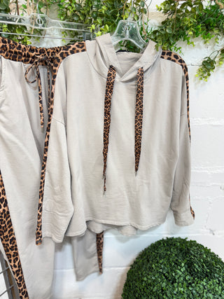Go Wild Hooded Pullover Taupe Shirts & Tops Sunflower