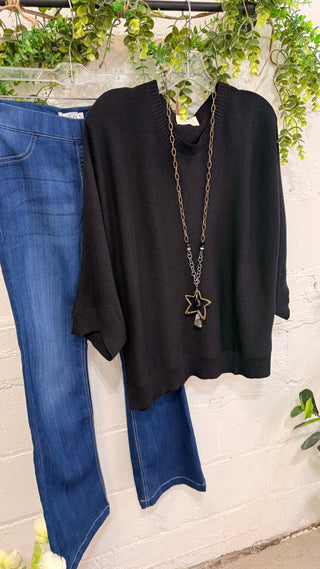 Benning Sweater Black by Umgee