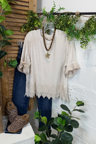 Emiliana Top Ecru by Easel