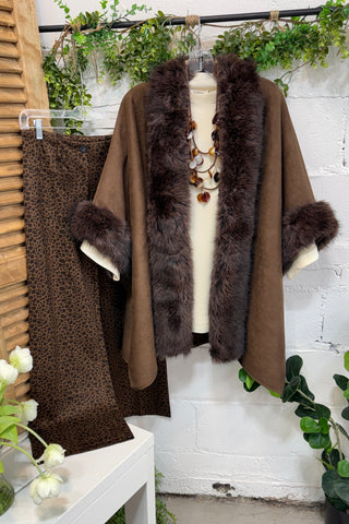 Dashing Cape Brown Cape Original USA