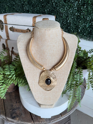 Goddess Necklace Gold/Black