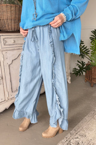 Lexie Pants Washed Denim by Easel Easel