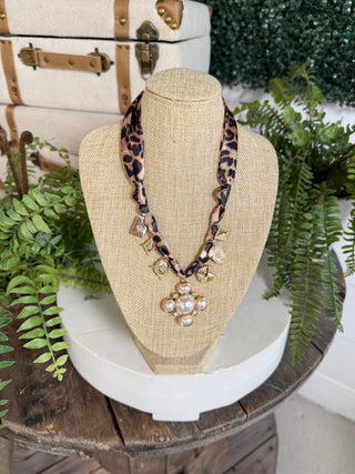 Supreme Necklace Leopard by Pink Panache