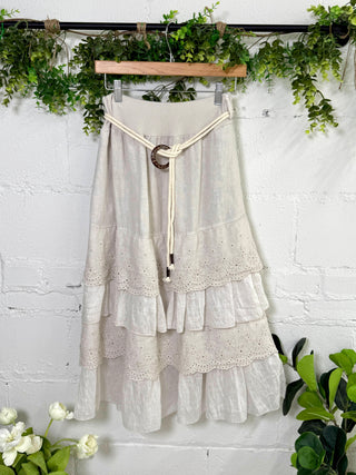 Showstopper Skirt White Skirt Miss Carla