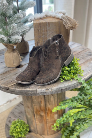 Charming Taupe Leopard Bootie – carol’s boutique