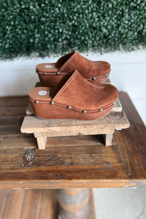Brody Wedge By Yellow Box
