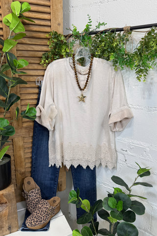 Emiliana Top Ecru by Easel