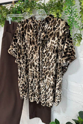 Hypnotic Top Taupe by Umgee