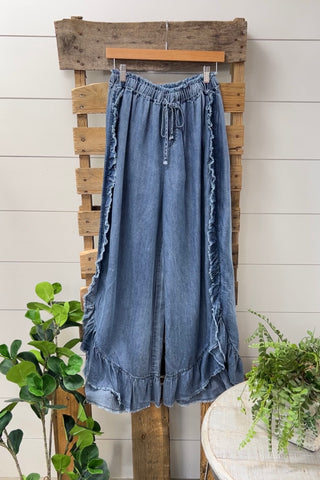 Lexie Pants Washed Denim by Easel Easel