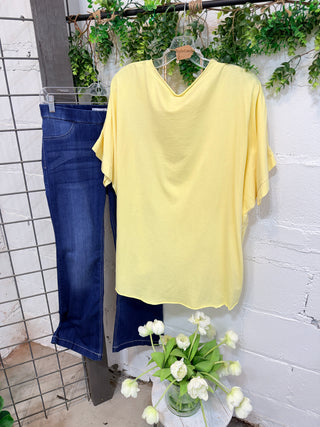 Jamison Top Yellow Shirts & Tops Giada Fashion