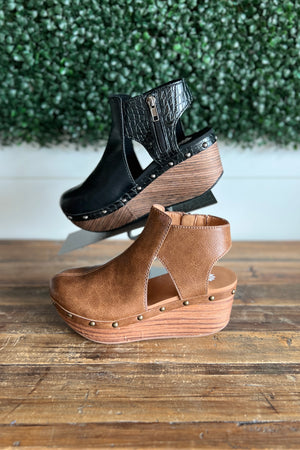Brooke Wedge Clog By Yellow Box