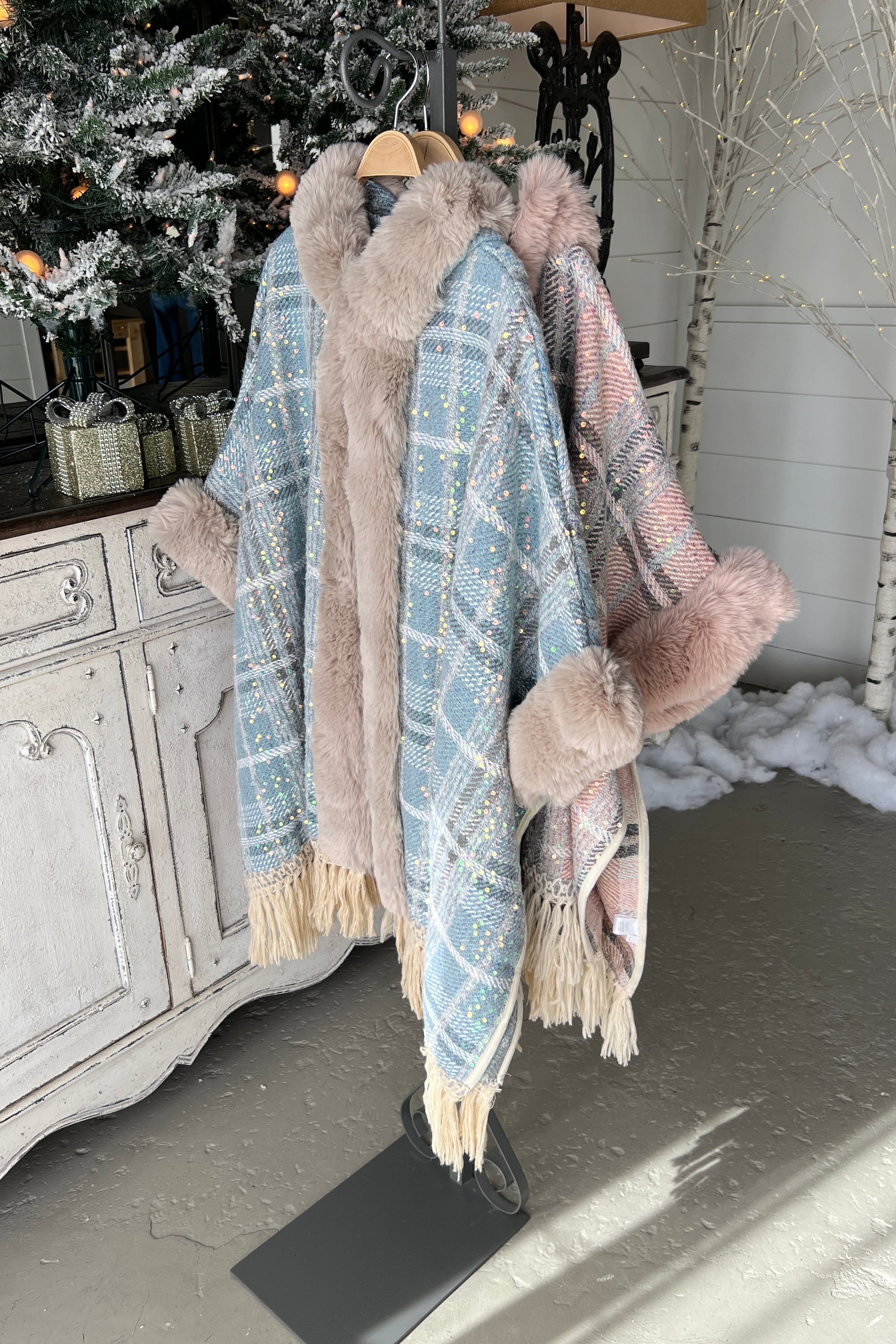 Allie Cape
