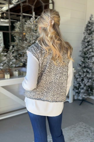 Rally Reversible Vest Beige/Leo by Jodifl Vest Jodifl