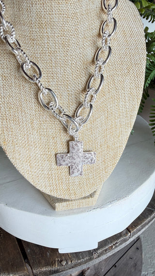 Mistie Necklace Silver