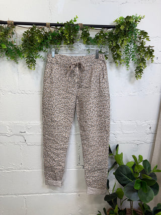Lovin Leopard Pants Taupe Pants LM OLAA MODA