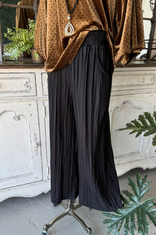 Cobie Pants Black by Umgee