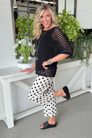 Easy Days Black sweater Carolina