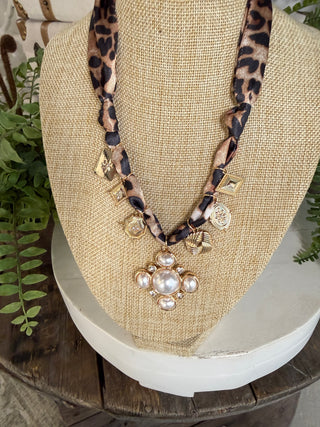 Supreme Necklace Leopard by Pink Panache