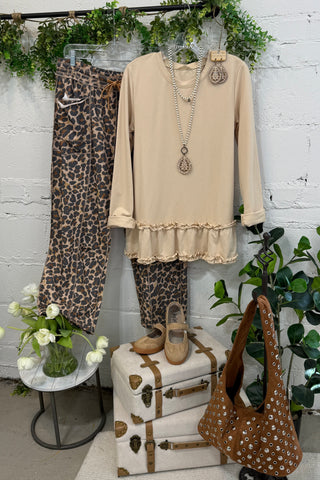 Vicki Top Taupe by Easel