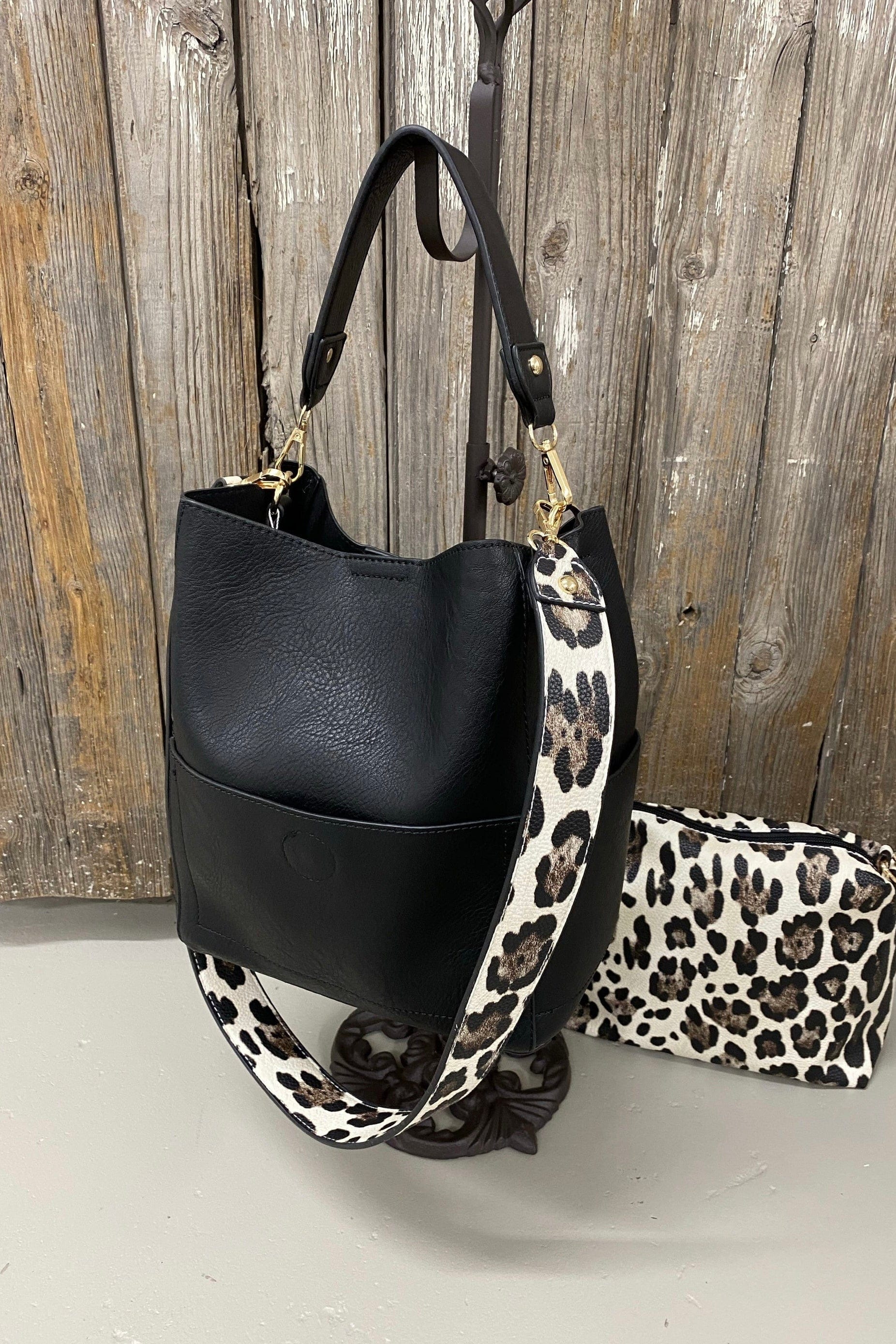 Cha Cha Bag Handbags Jen & Co Black/Snow Leopard  