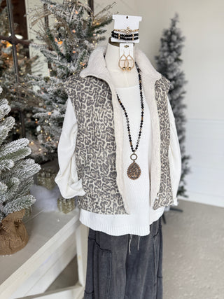 Rally Reversible Vest Beige/Leo by Jodifl Vest Jodifl