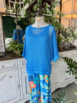 Easy Days Azure Blue sweater Camilla