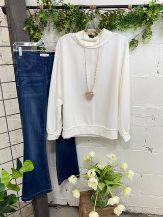 Justine Top Yellow Sweatshirt stylive