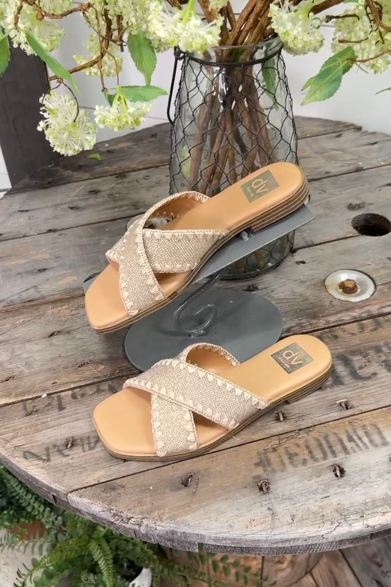 Miguel Sandals  DV By Dolce Vita   