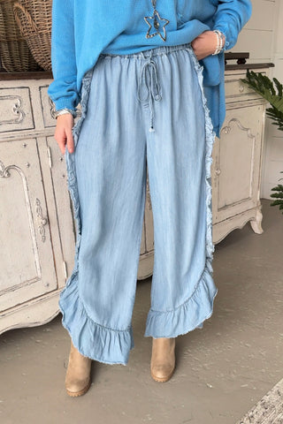 Lexie Pants Washed Denim by Easel Easel