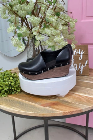 Bidelia Wedge Clog