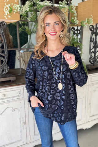 Hidden Image Navy sweater Oz