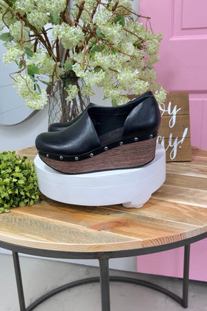 Bidelia Wedge Clog