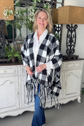 Beltran Cape Black Cape Faire-Shiraleah